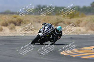 media/Apr-16-2023-CVMA (Sun) [[6bd2238b8d]]/Race 11 500 Supersport-350 Supersport/